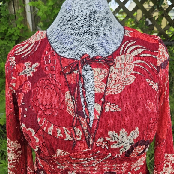 90s Red Floral Paisley Lace Bell Sleeved Fairycore Whimisgoth Style Top Small - Picture 10 of 10